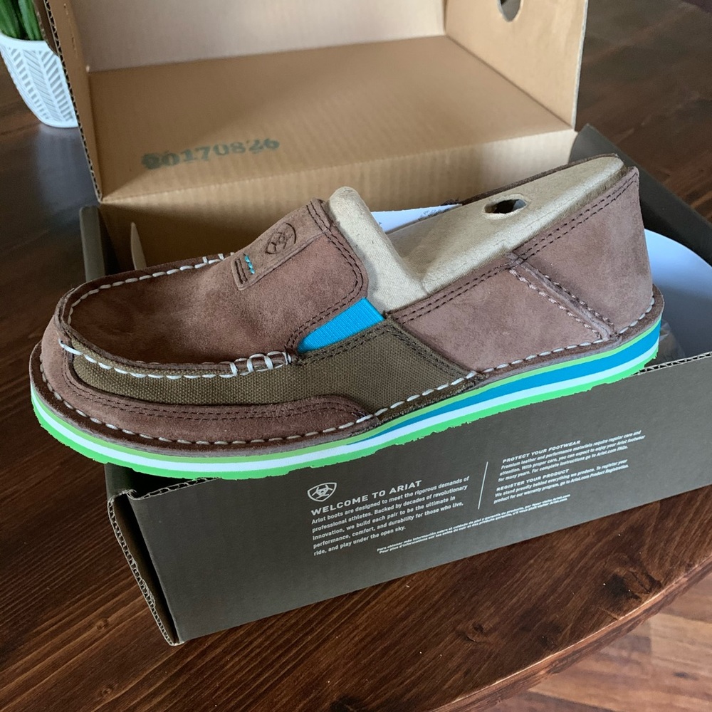 Ariat cruisers